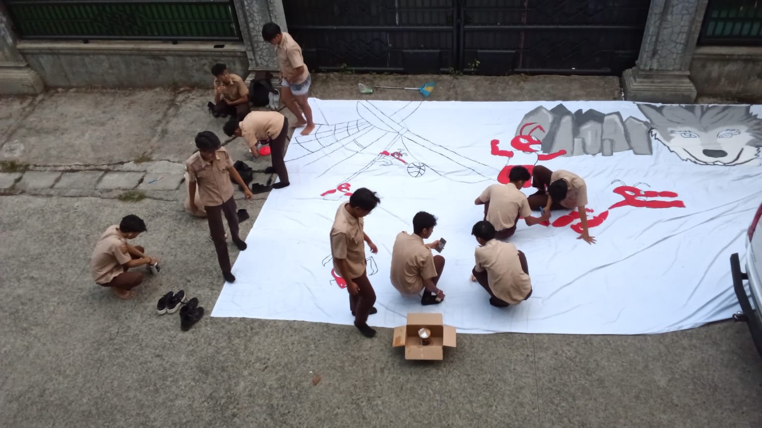 MENGEJUTKAN! Siswa SMA Negeri 5 Bikin Tifo Raksasa Spektakuler, Siap Guncang Tribun Honda DBL 2026!